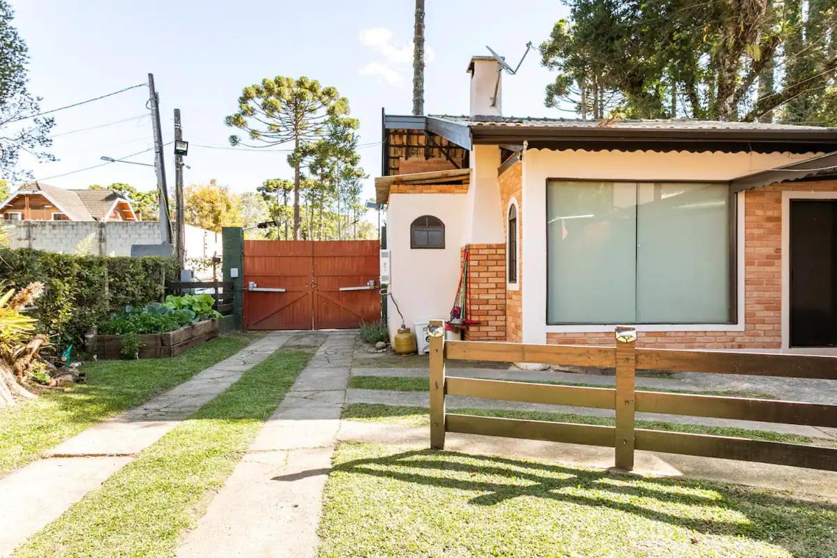 Villa Chale Pinot Com Lareira Campos do Jordão Exterior foto